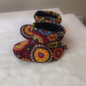Baby slippers 12-18 month